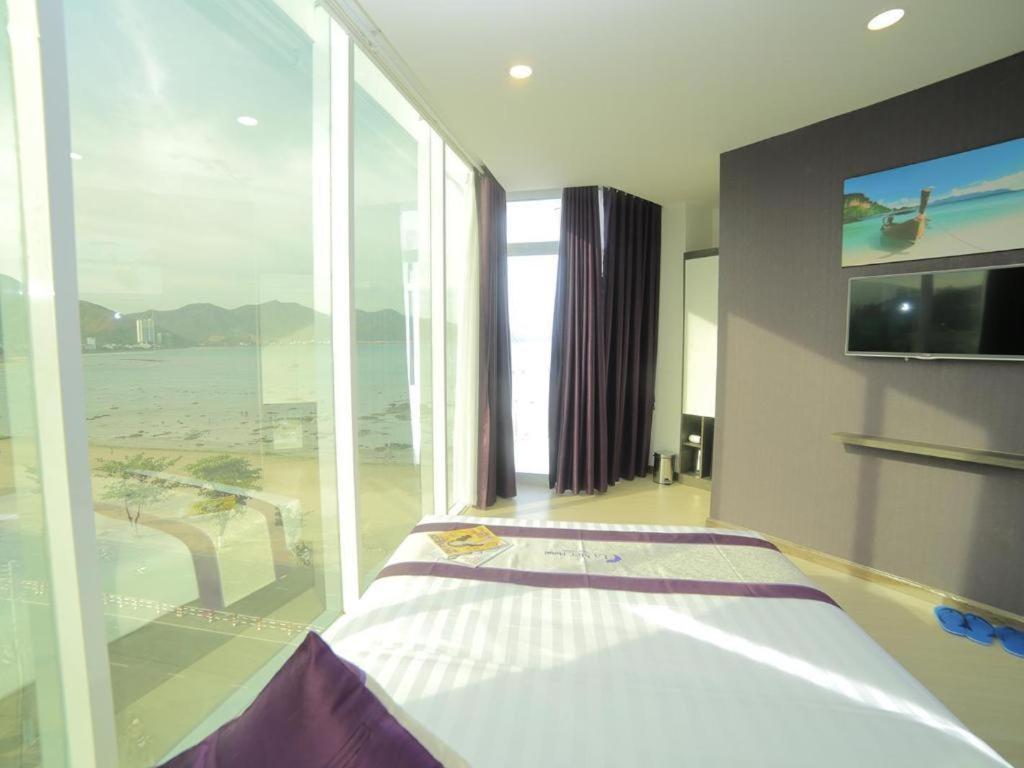 La Mer Hotel Nha Trang Buitenkant foto